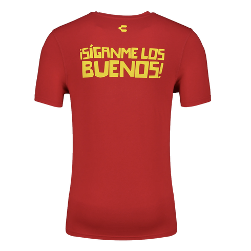 The back of a red t-shirt with the yellow text "¡SÍGANME LOS BUENOS!" and a small logo above it.